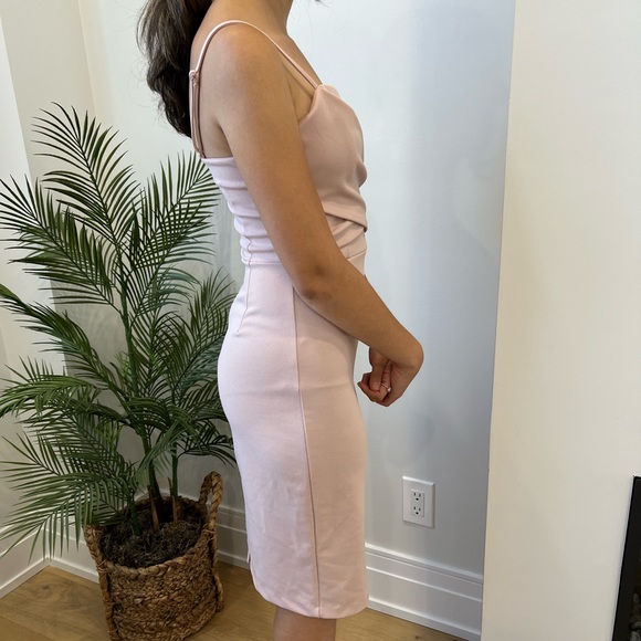 Dynamite pink midi dress. - Picture 3 of 5